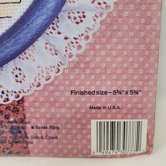 New Berlin Counted Cross Stitch Kit God Bless This Kitchen Heart Craft Sealed - Picture 3 of 4